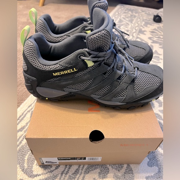 Brand New: Men’s Merrill Alverstone Waterproof Hiking Sneakers